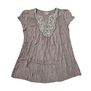 Infinito Size M Grqy Short Sleeve Shirt Crochet Detail